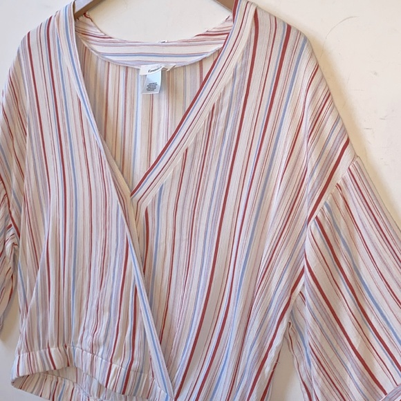 (A11) URBAN Romantics surplice 1/2 sleeves blouse with stripes, Size Large, NWT - Picture 4 of 6